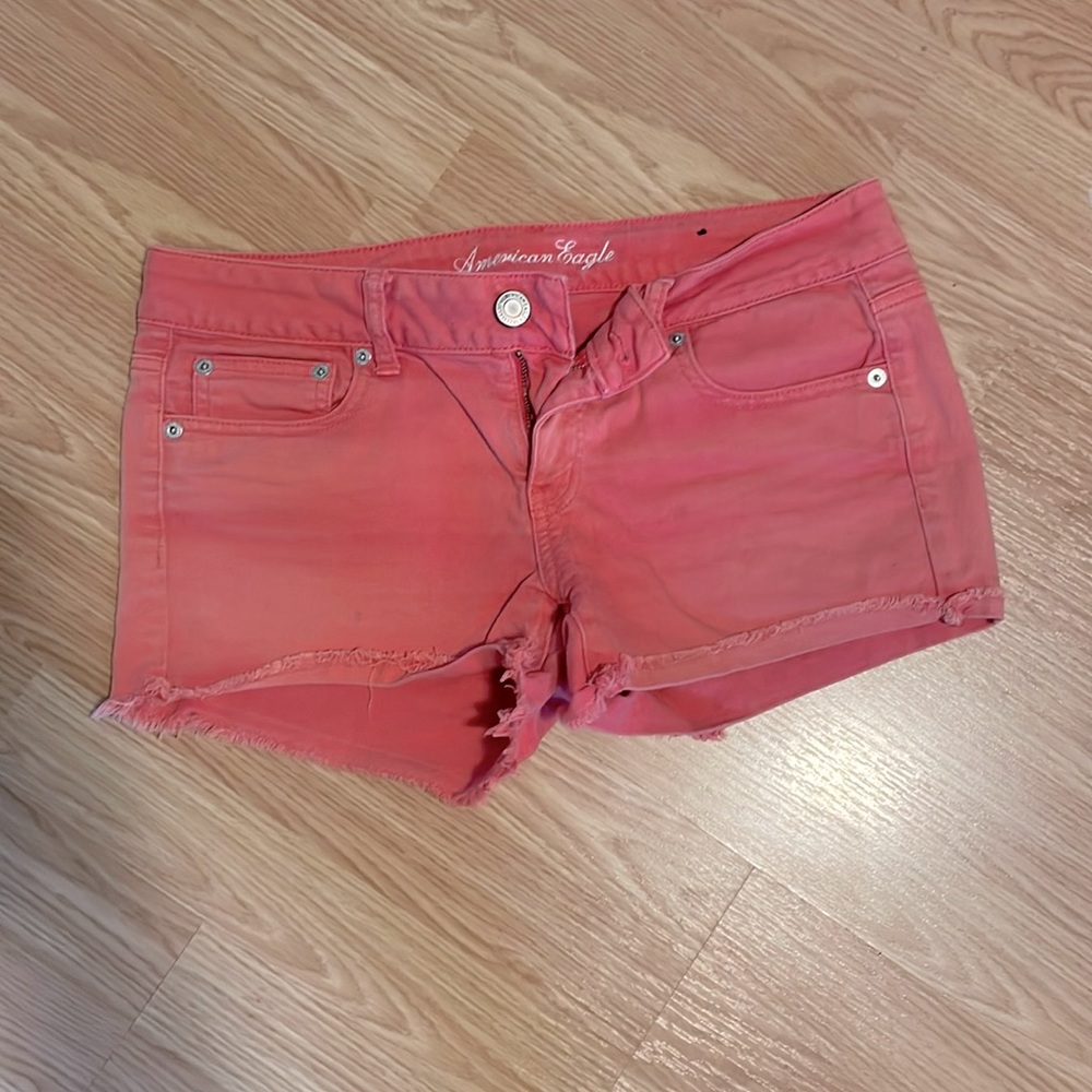 American Eagle Size 8 Pink Denim Shorts